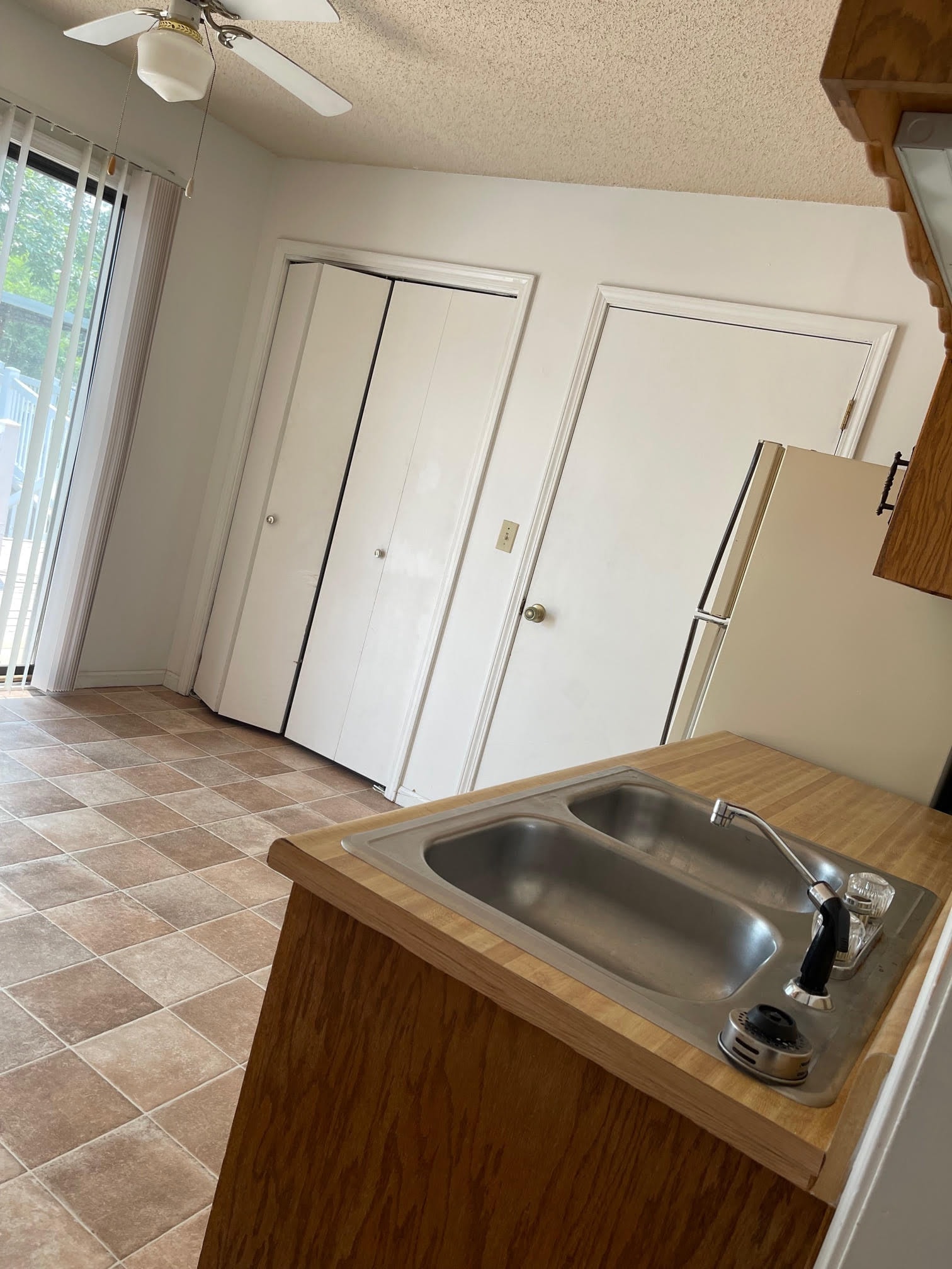 210 Green St Apt 1 Clinton MO 13.jpg